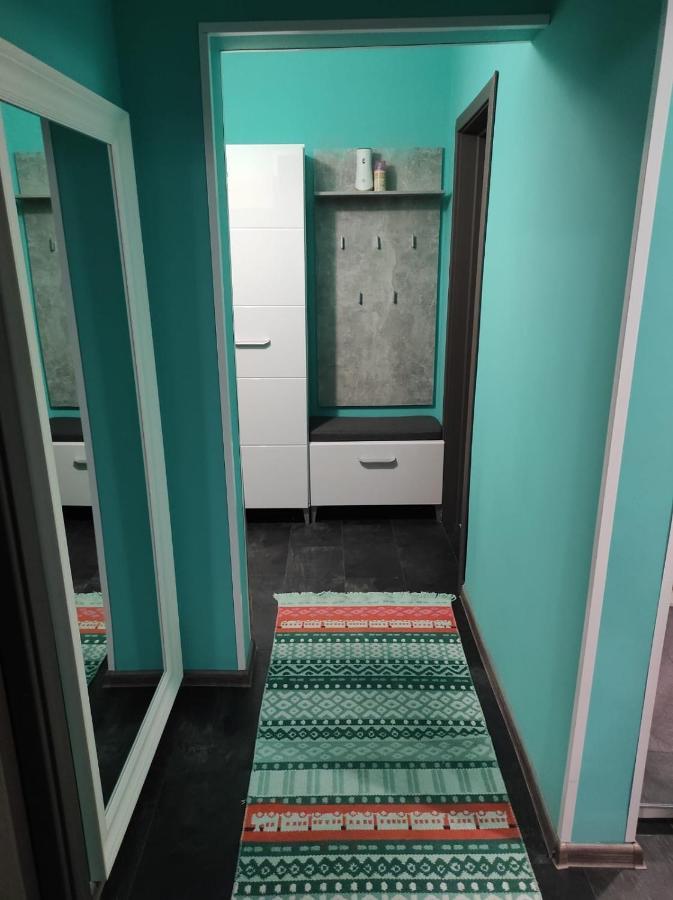 Private Room Near 3 Min Metrou Crangasi, 40 M2 Bucarest Exterior foto