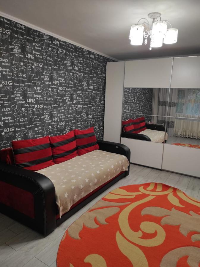 Private Room Near 3 Min Metrou Crangasi, 40 M2 Bucarest Exterior foto